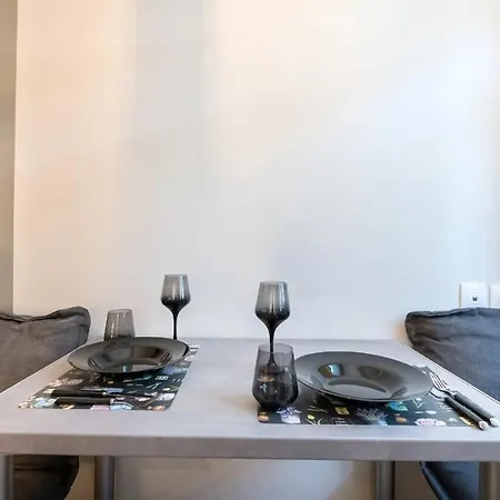 Apollonstudio * Salonic