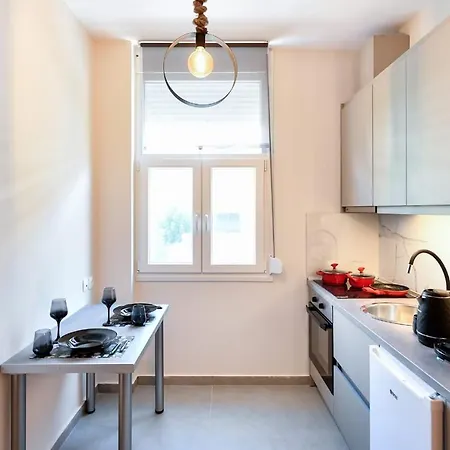 Apollonstudio Lägenhet *
